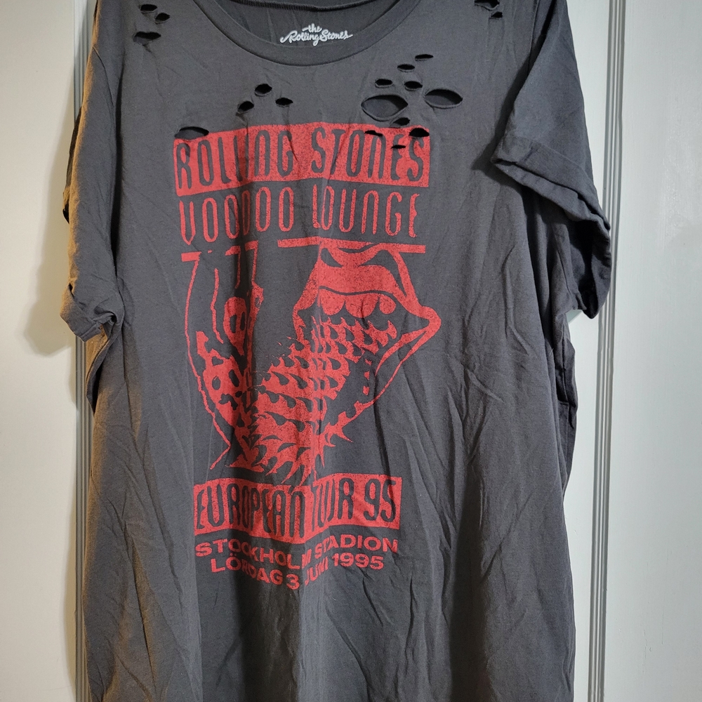 torrid Gray Distressed Rolling Stones Red Graphic Tee